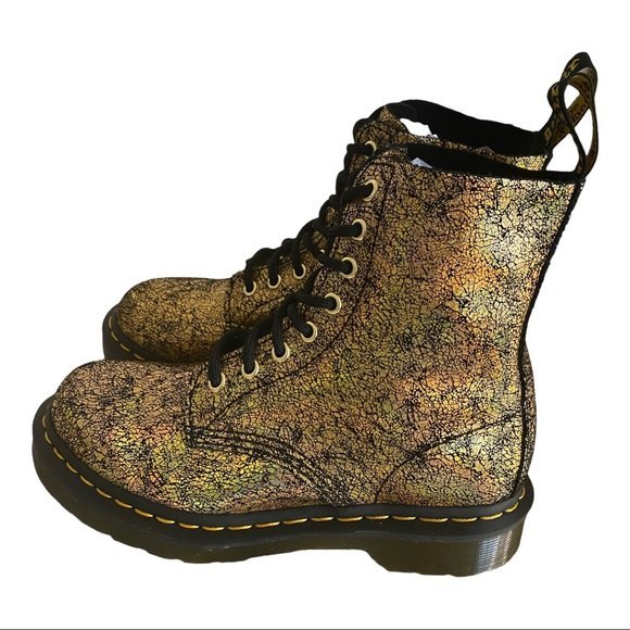 ๐ DR. MARTENS 1460 PASCAL METALLIC GOLD IRIDESCENT CRACKLE BOOTS๐ - Picture 12 of 15